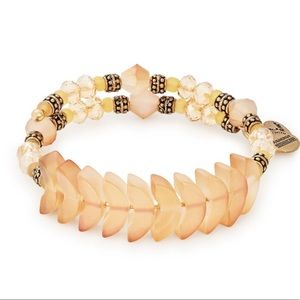 ✨✨Alex and Ani ✨ Honey Deity Wrap✨✨